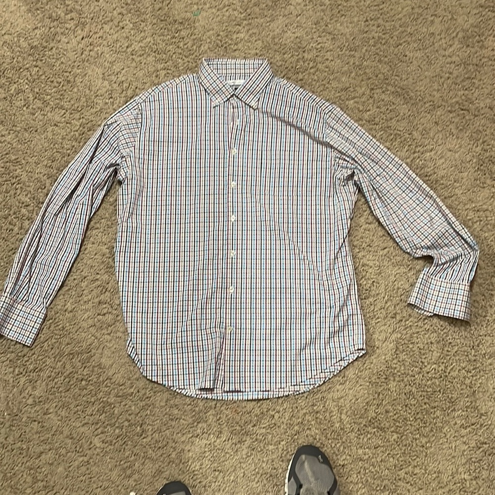 Peter Millar dress shirt in great condition.